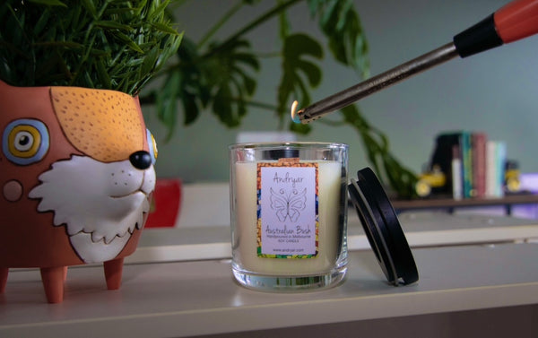 Crackling Candle